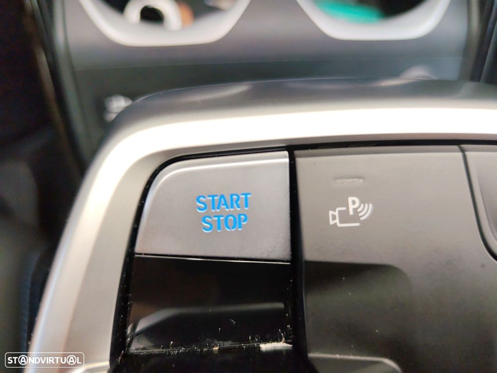 BMW iX2 eDrive20 Pack Desportivo M - 23