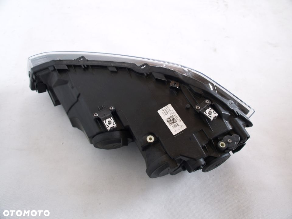 Image Volkswagen Polo Světlomet Pravé Světlo VW 17r 2G - 2G1941006