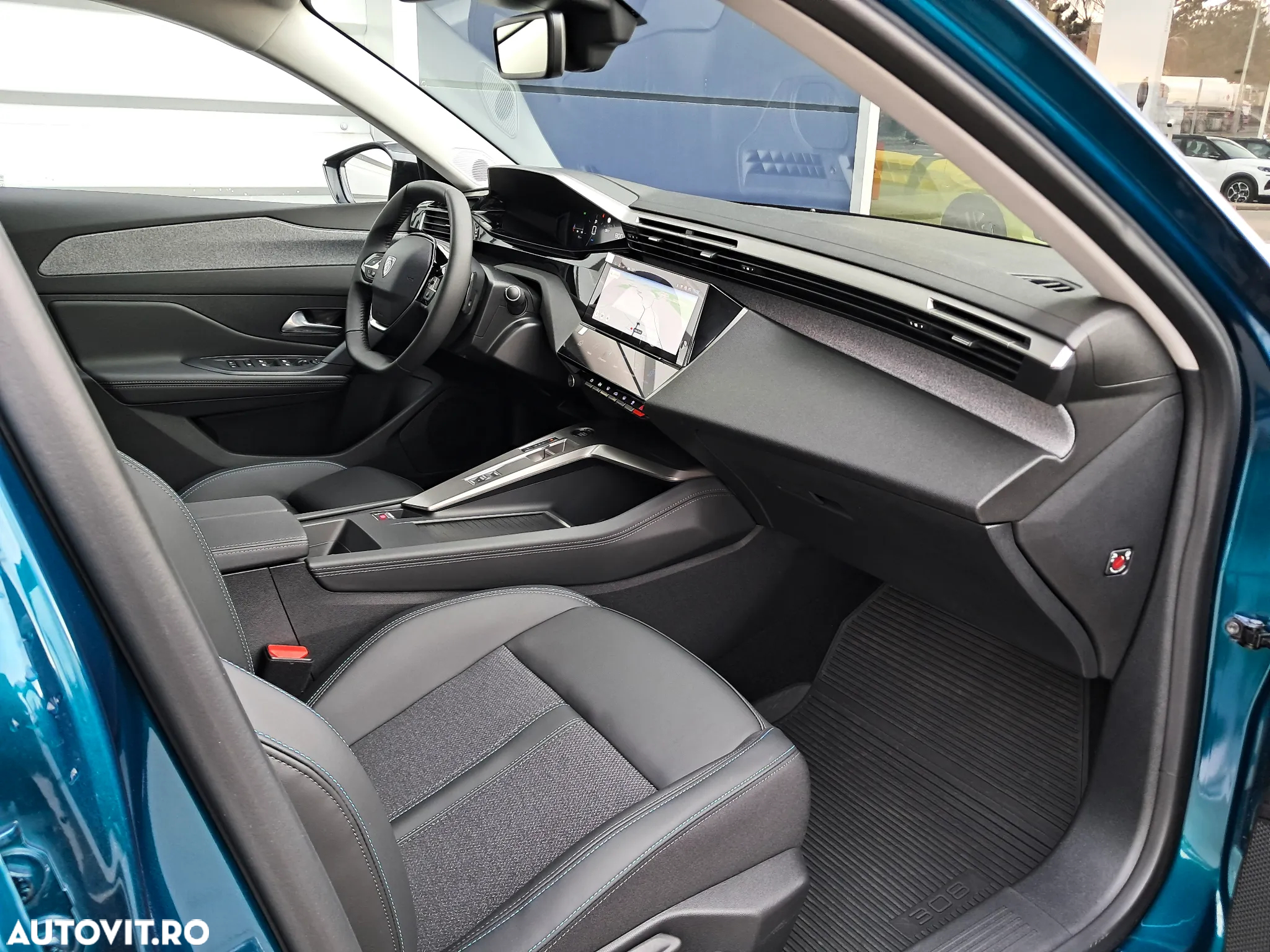Peugeot 308 1.2L PureTech 130 S&S EAT8 Allure - 14