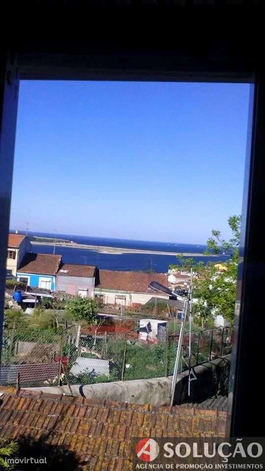 EXCELENTE  MORADIA EM BESSA LEITE PORTO - Grande imagem: 3/33