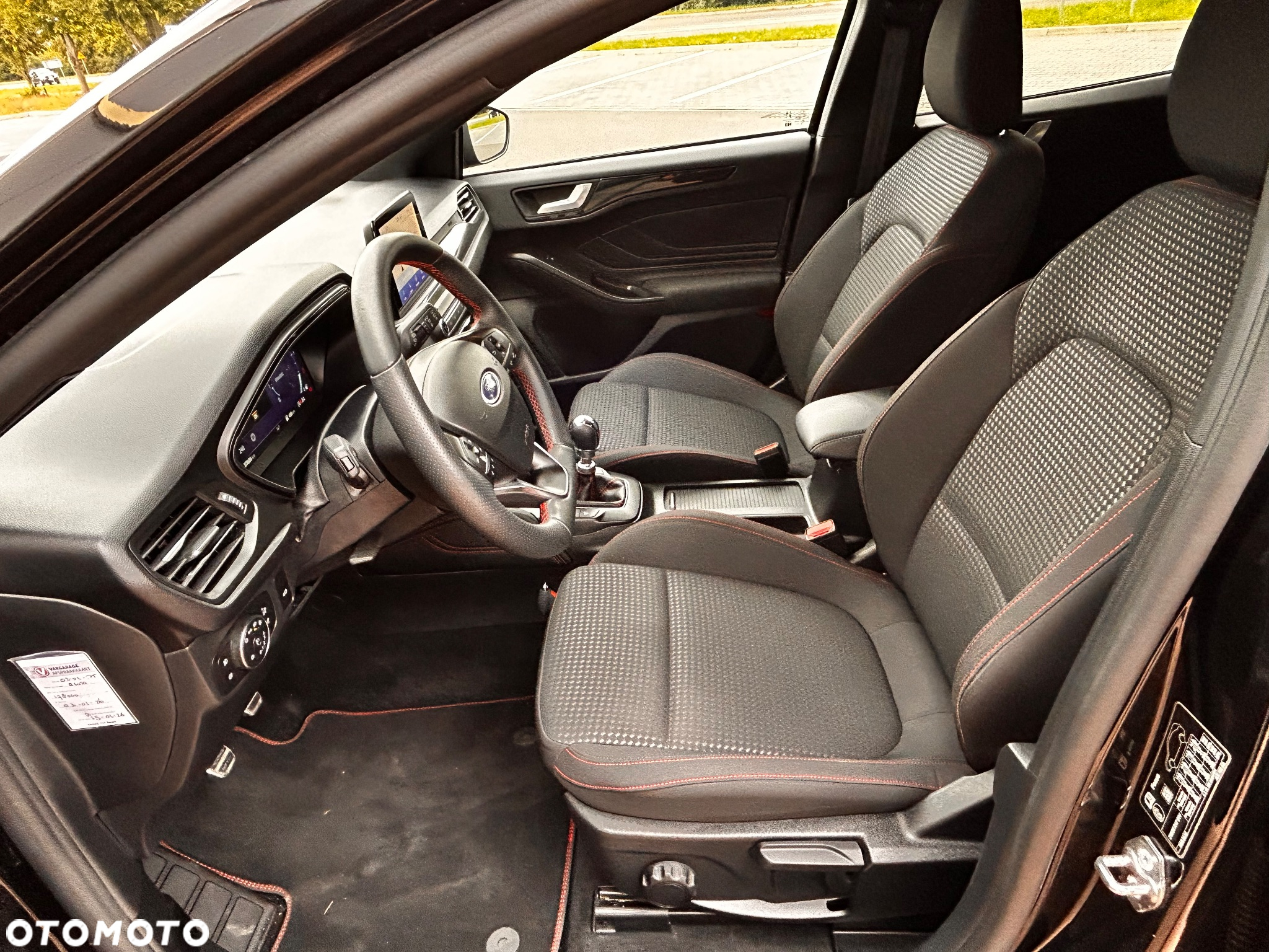 Ford Focus 1.5 EcoBlue Start-Stopp-System ST-LINE - 25