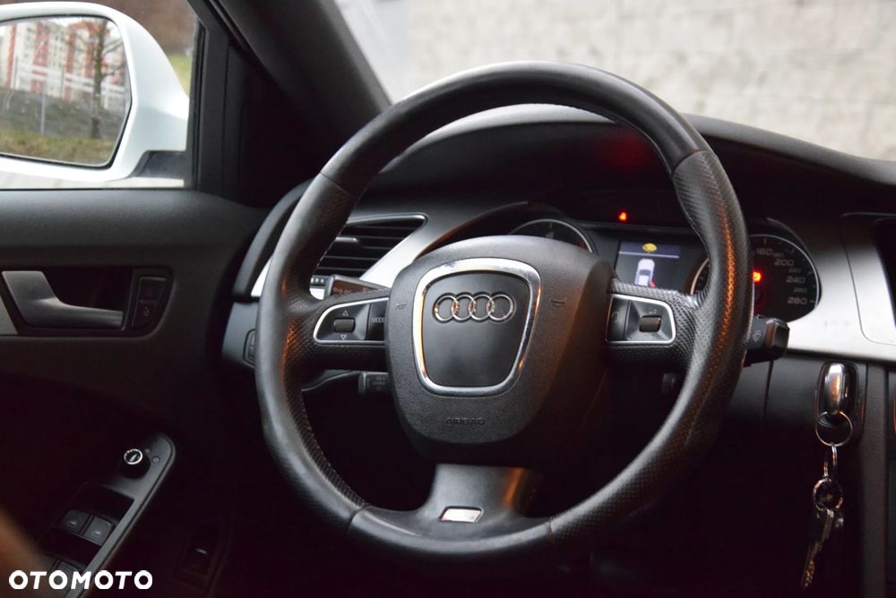 Audi A4 Limousine - 21