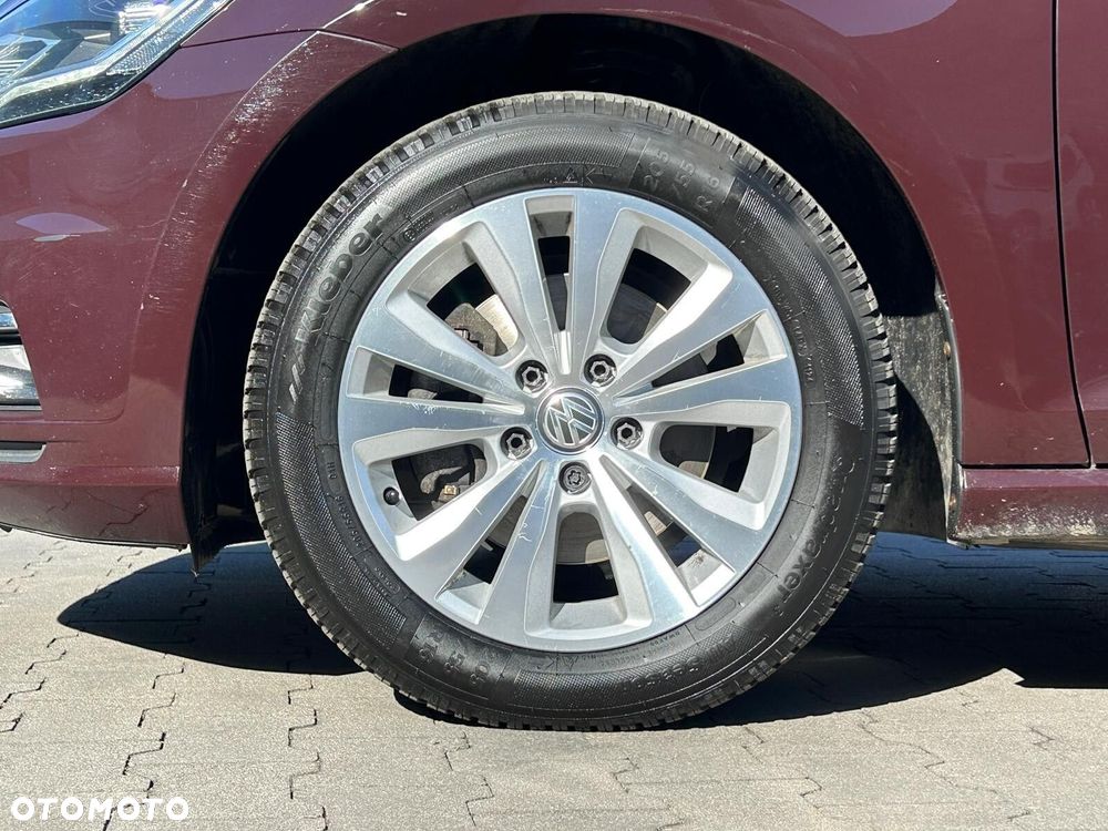 Volkswagen Golf - 35