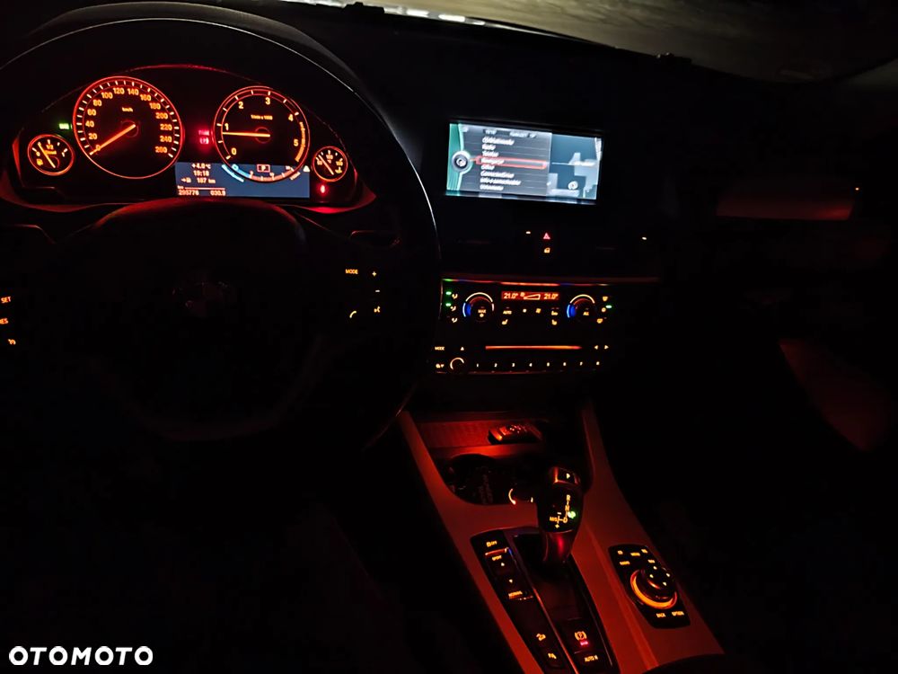 BMW X3 xDrive20d - 29