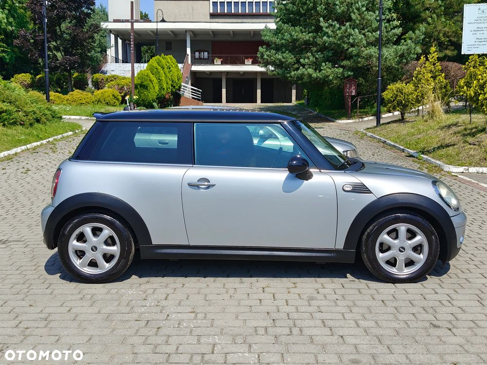 MINI Cooper 50 Mayfair - 11