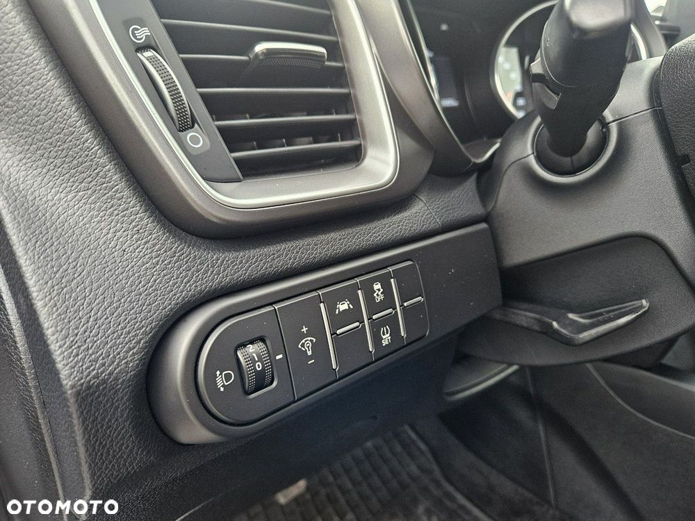 Kia Ceed - 21