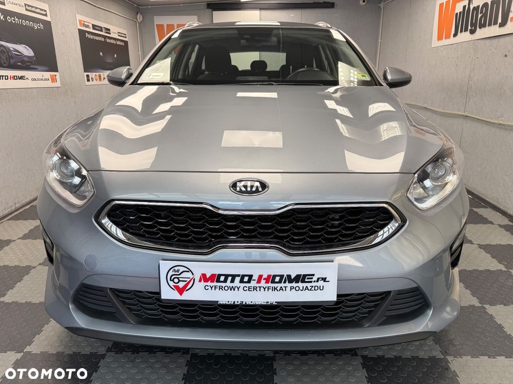Kia Ceed - 24