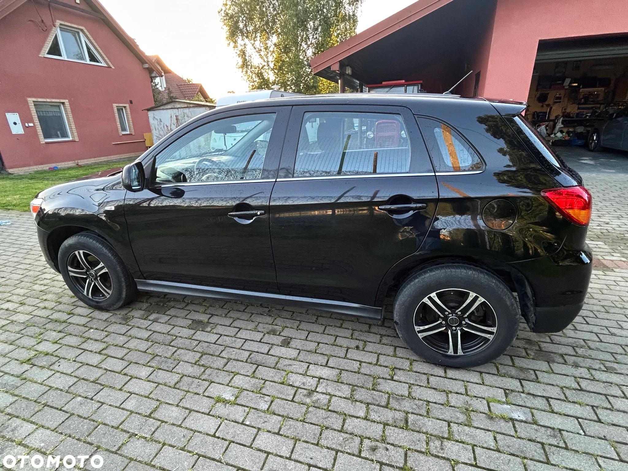 Mitsubishi ASX 1.8 DID Invite 4WD AS&G - 3