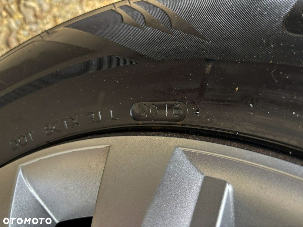 Hyundai ix35 2.0 CRDi 4WD Automatik Premium - 5