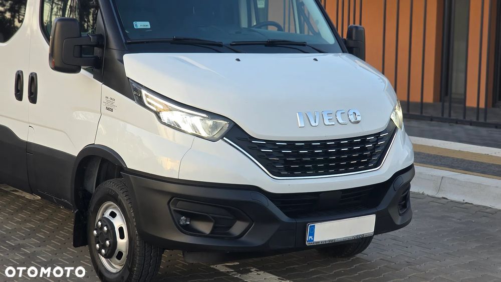 Iveco ❗️❗️DAILY 3.0 180KM MAXI 50C18 L4H3 JAK NOWY ❗️❗️NOWY MODEL / ZABUDOWA VIP 9 OSÓB HAUSER / 3500KG HAK / PIERWSZY WŁASCICIEL / BLASZAK / NAVI / KAMERA COFANIA / ZAWIESZENIE PNEUMATYCZNE AIR-PRO  / KLIMATYZACJA POSTOJOWA / SKRZYNIA MANUALNA / BLIŹNIAKI / TEMPOMAT / WERSJA WZMOCNIONA / FULL OPCJA / SERWIS ASO / SALON POLSKA / 35C15 50C15 35C18❗❗ JAK Z SALONU - NOWY -❗❗ - 11