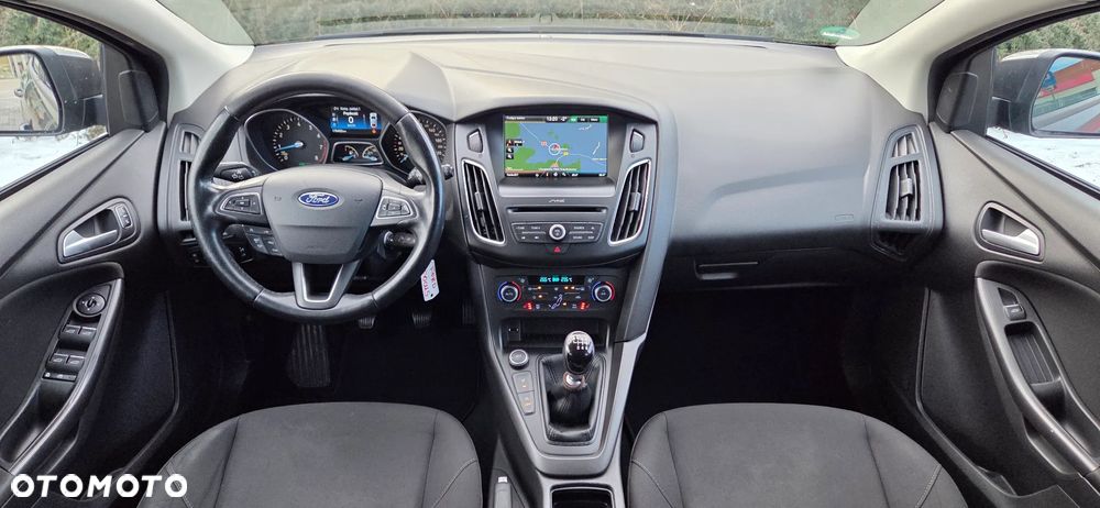 Ford Focus 1.0 EcoBoost Titanium - 16