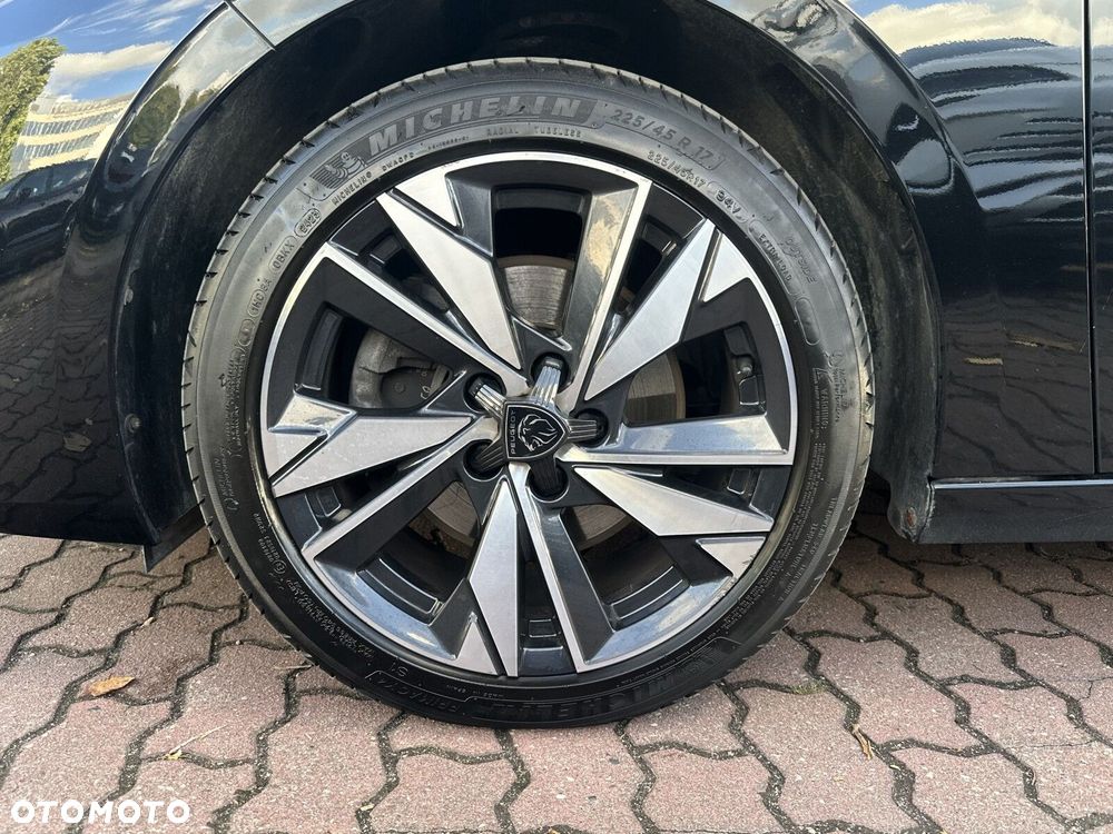 Peugeot 308 - 33