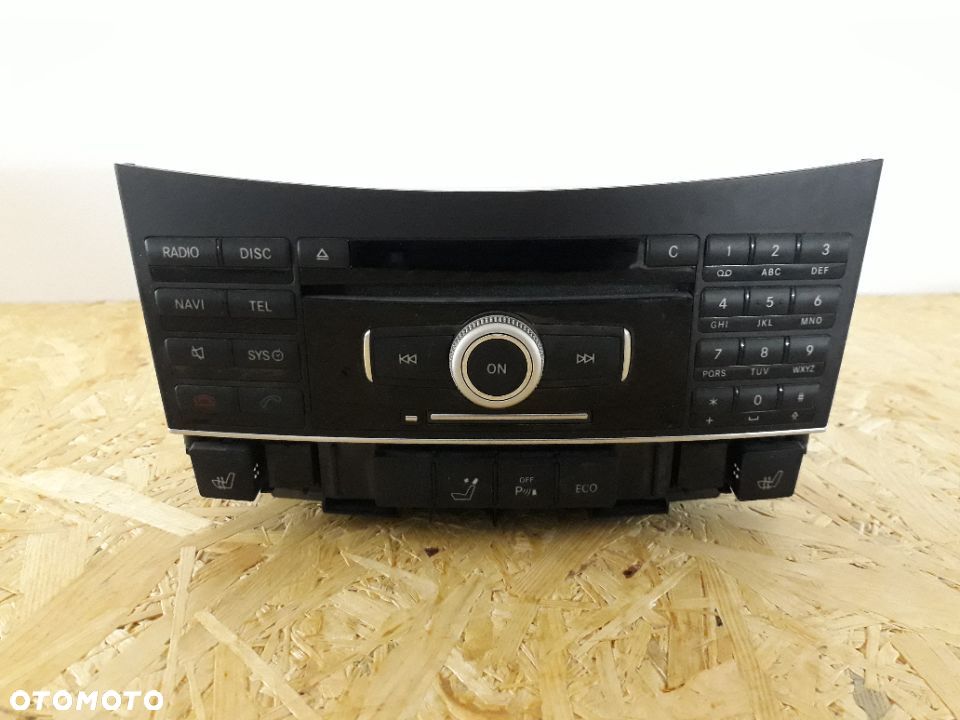 Mercedes E-klasa W212 w204 radio CD Navigacja wyświetlacz A2129008309