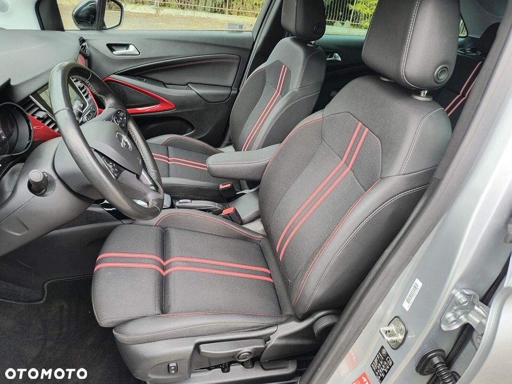 Opel Crossland 1.2 T GS Line - 10