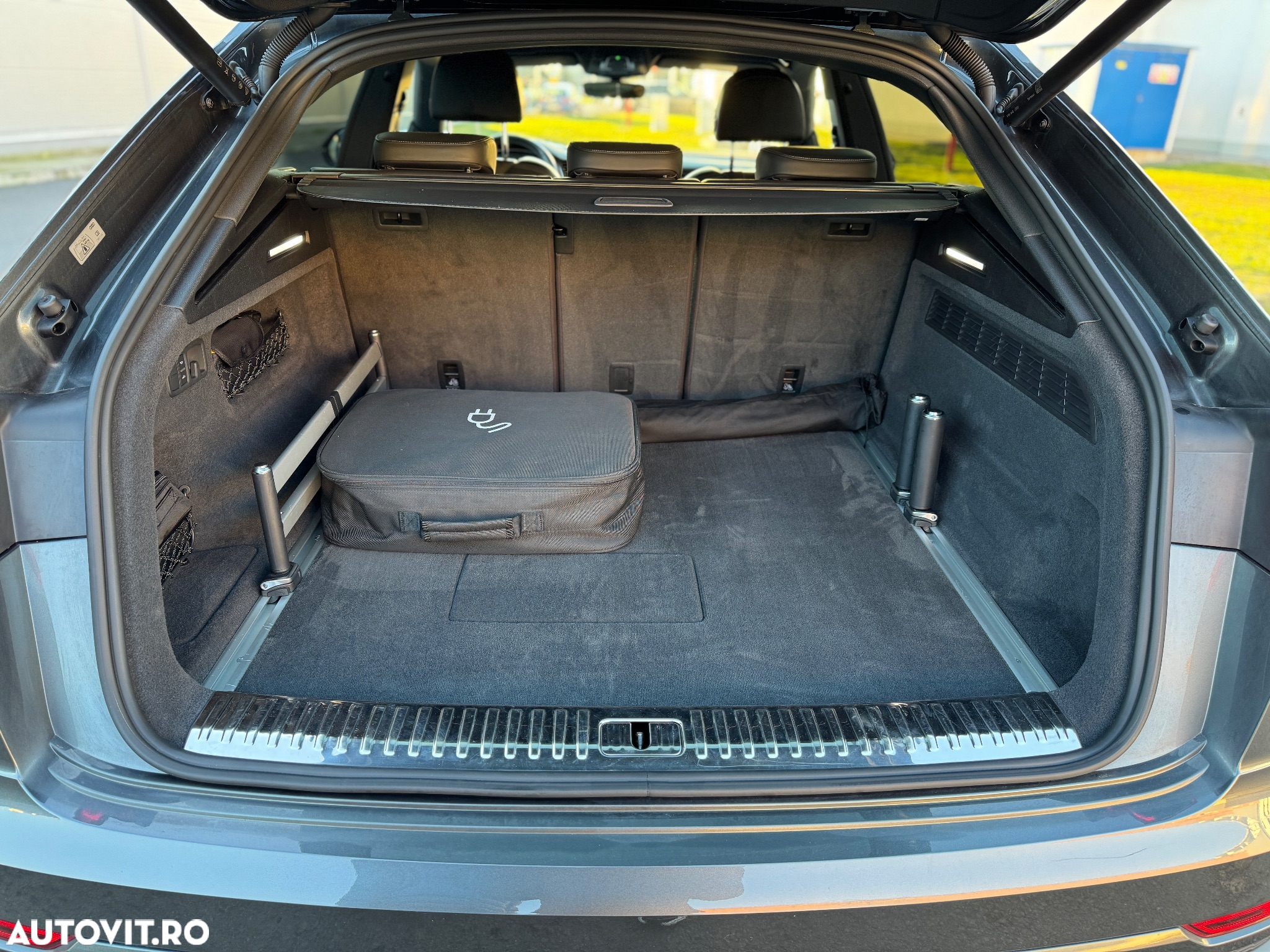 Audi Q8 3.0 60 TFSI e quattro Tiptronic - 24