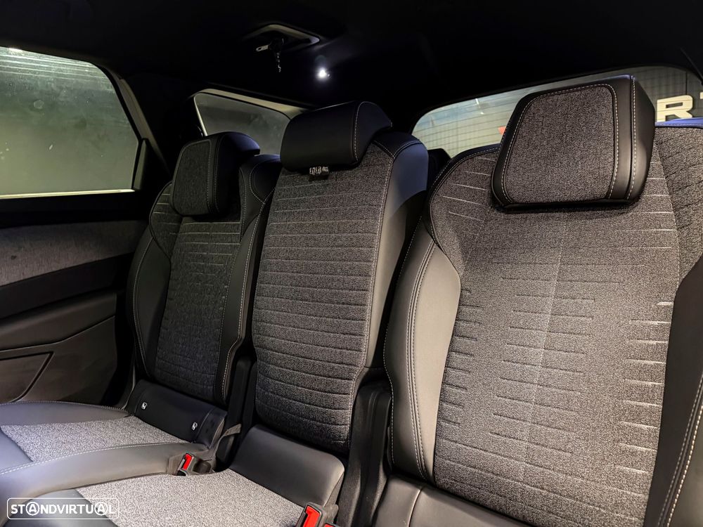 Peugeot E-5008 73 kWh Allure - 11