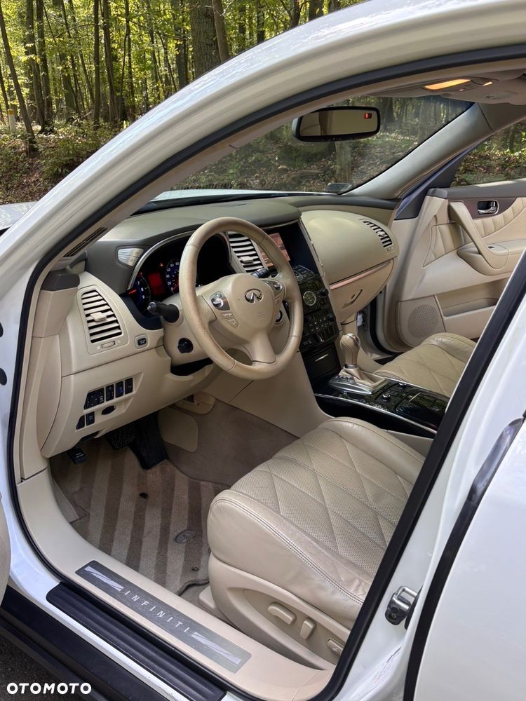 Infiniti FX FX35 - 12