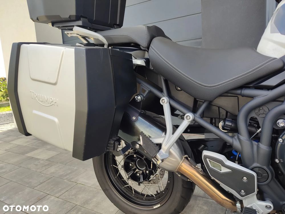 Triumph Tiger - 28