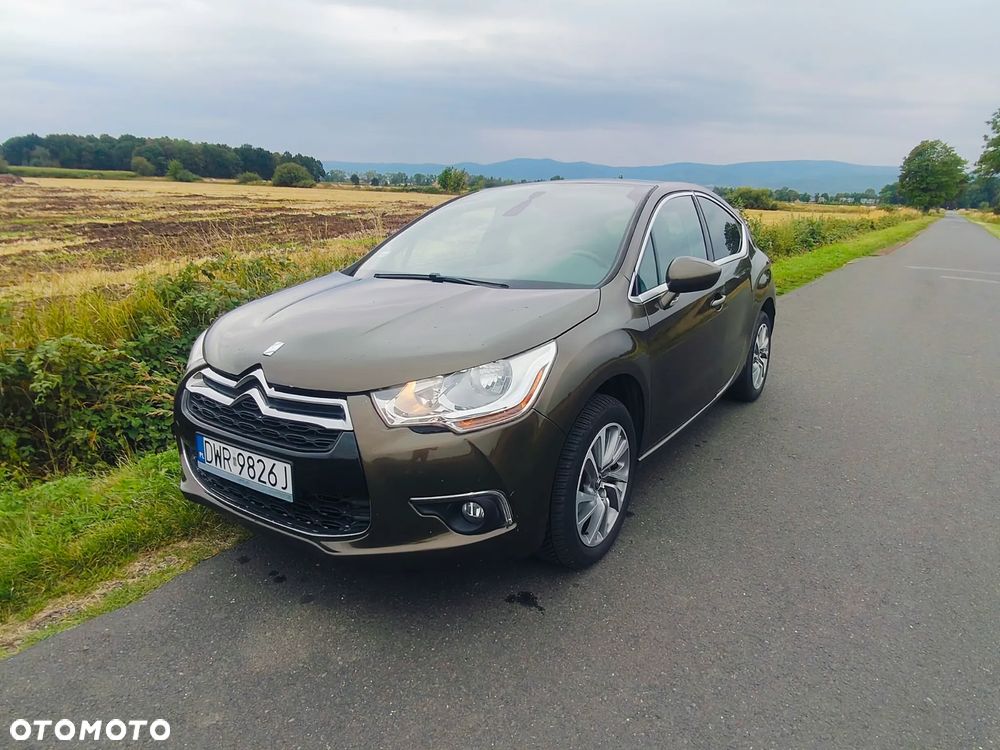Citroën DS4 1.6 THP SoChic - 1