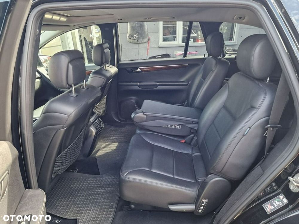 Mercedes-Benz Klasa R 350 CDI L DPF 4Matic 7G-TRONIC - 29