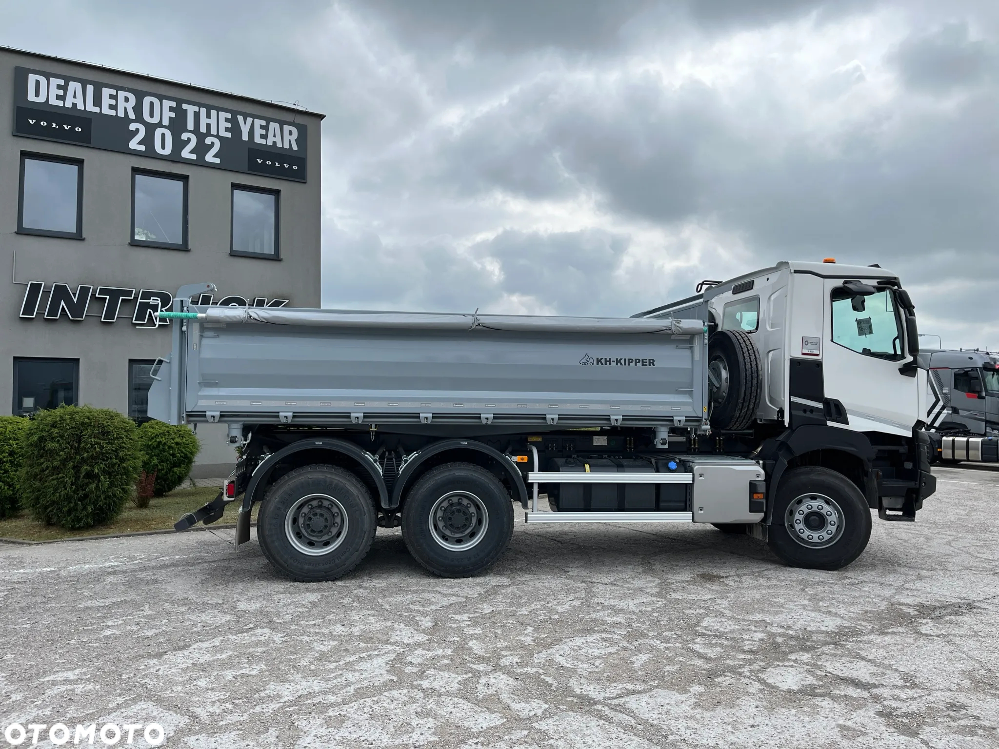 Renault Gama K480 6x4 - 8