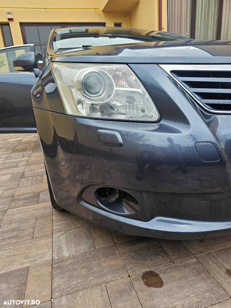 Toyota Avensis 1.8 Multidrive Edition - 12