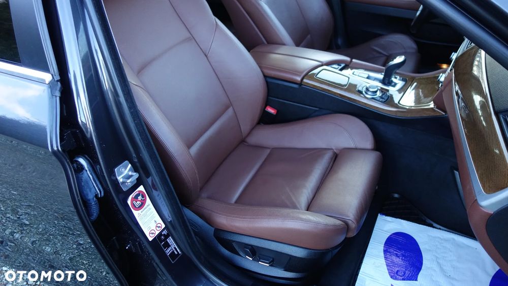 BMW Seria 5 520d Luxury Line - 38