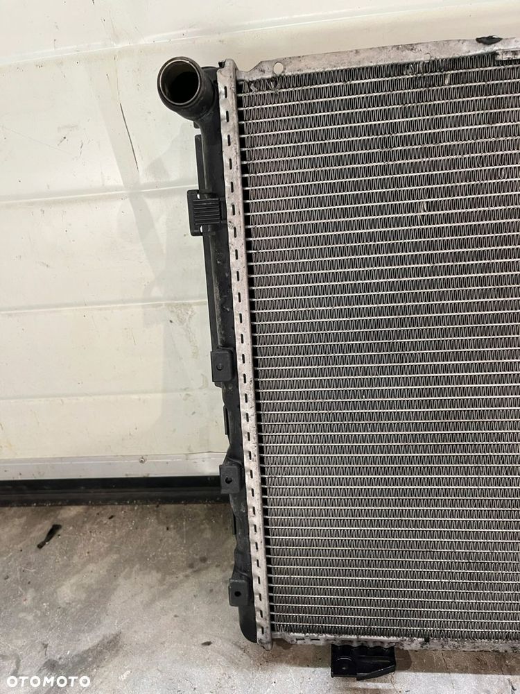 CHŁODNICA WODY MERCEDES W124 E220 E200 M111 2.2 Z KLIMATYZACJĄ 1245006303 - 5