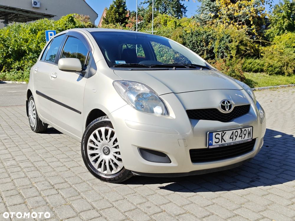 Toyota Yaris 1.33 Premium - 2