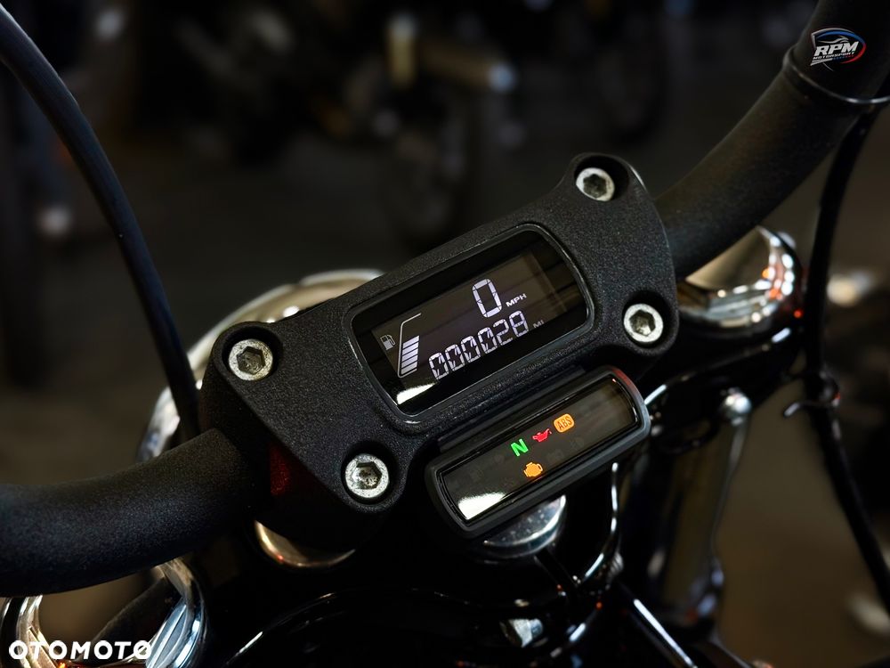 Harley-Davidson Softail Street Bob - 10