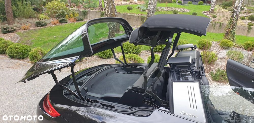 Porsche 911 Targa 4 PDK - 14