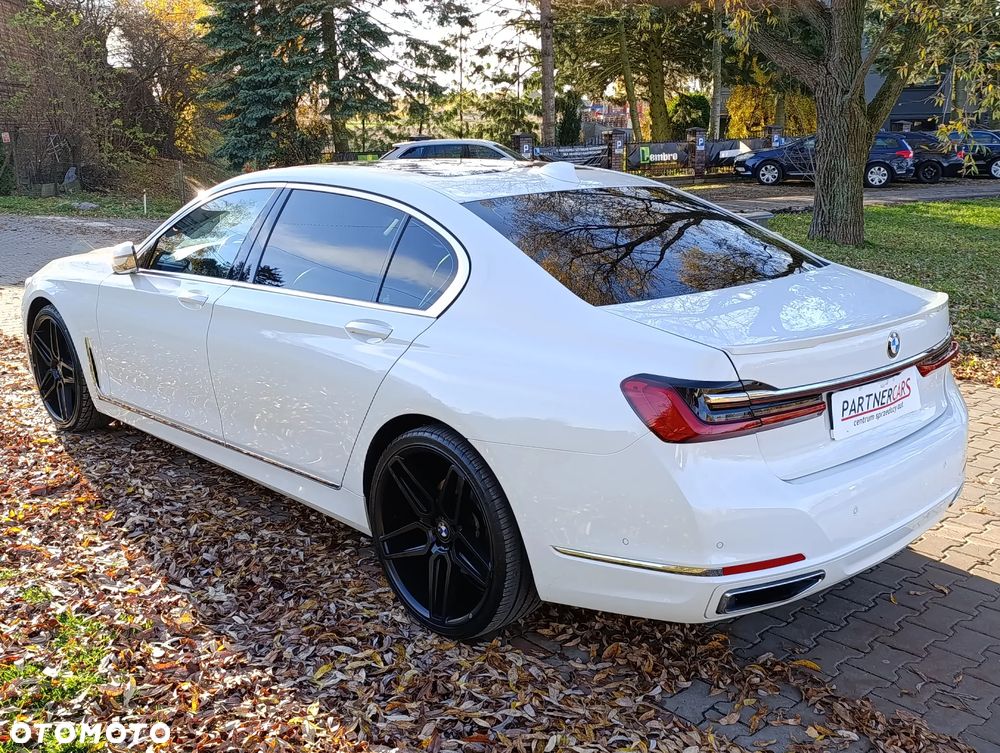 BMW Seria 7 740Li - 3