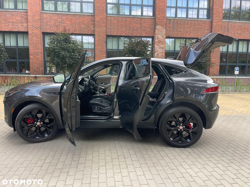Jaguar E-Pace 2.0 P300 mHEV AWD 300 Sport - 30