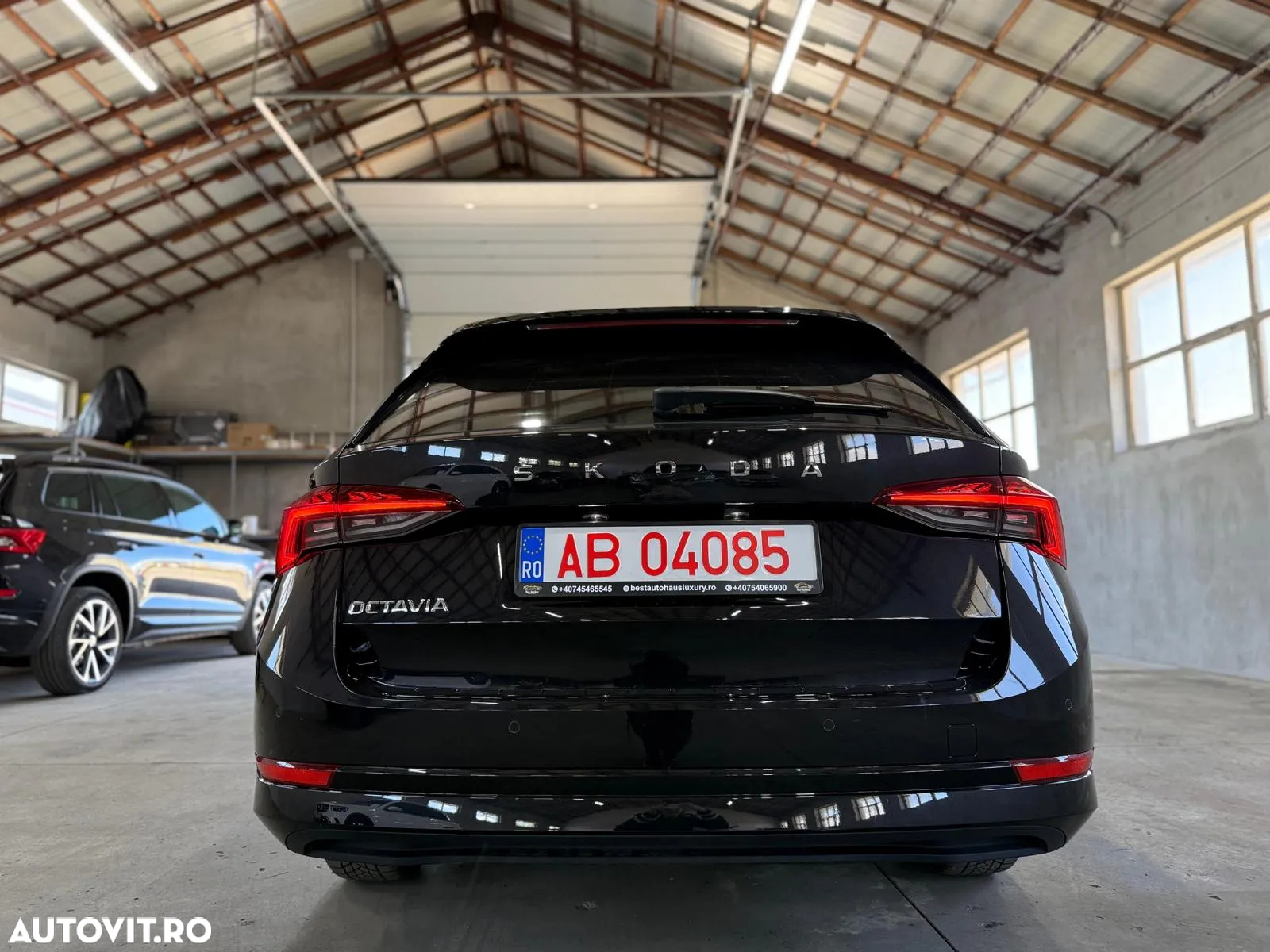 Skoda Octavia 2.0 TDI DSG Style - 4