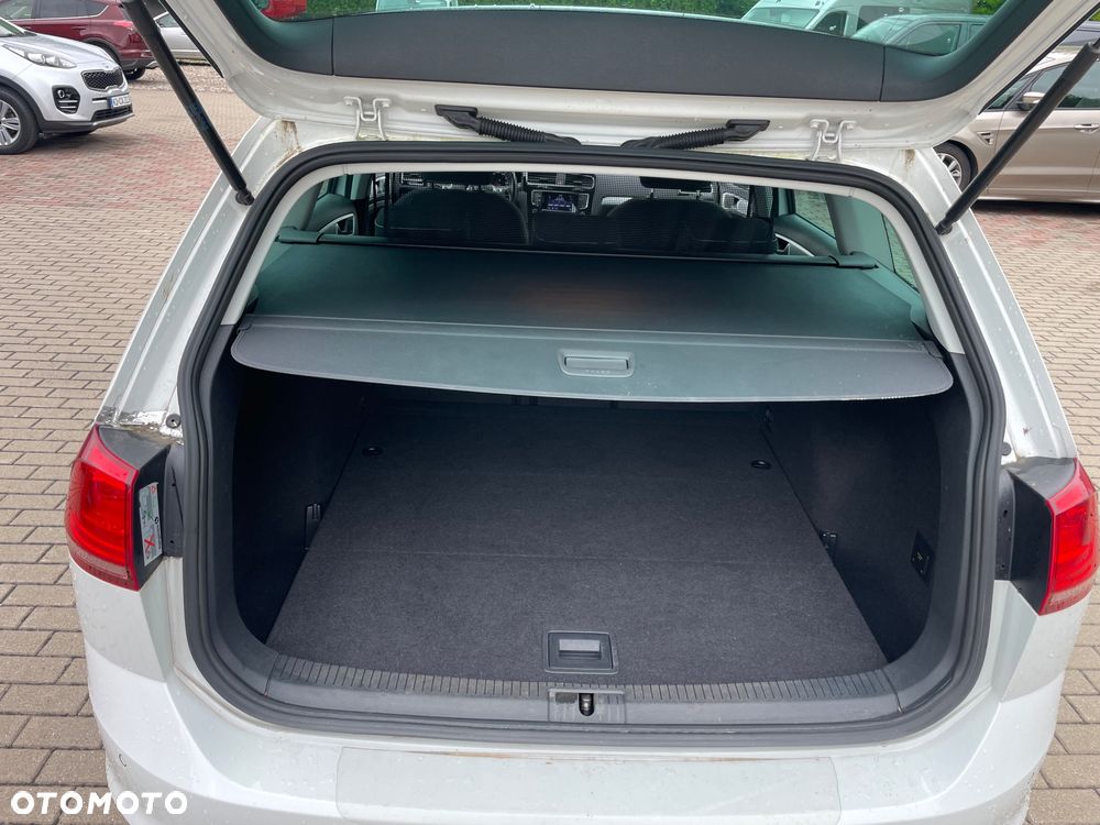 Volkswagen Golf 1.6 TDI BlueMotion Technology Cup - 22