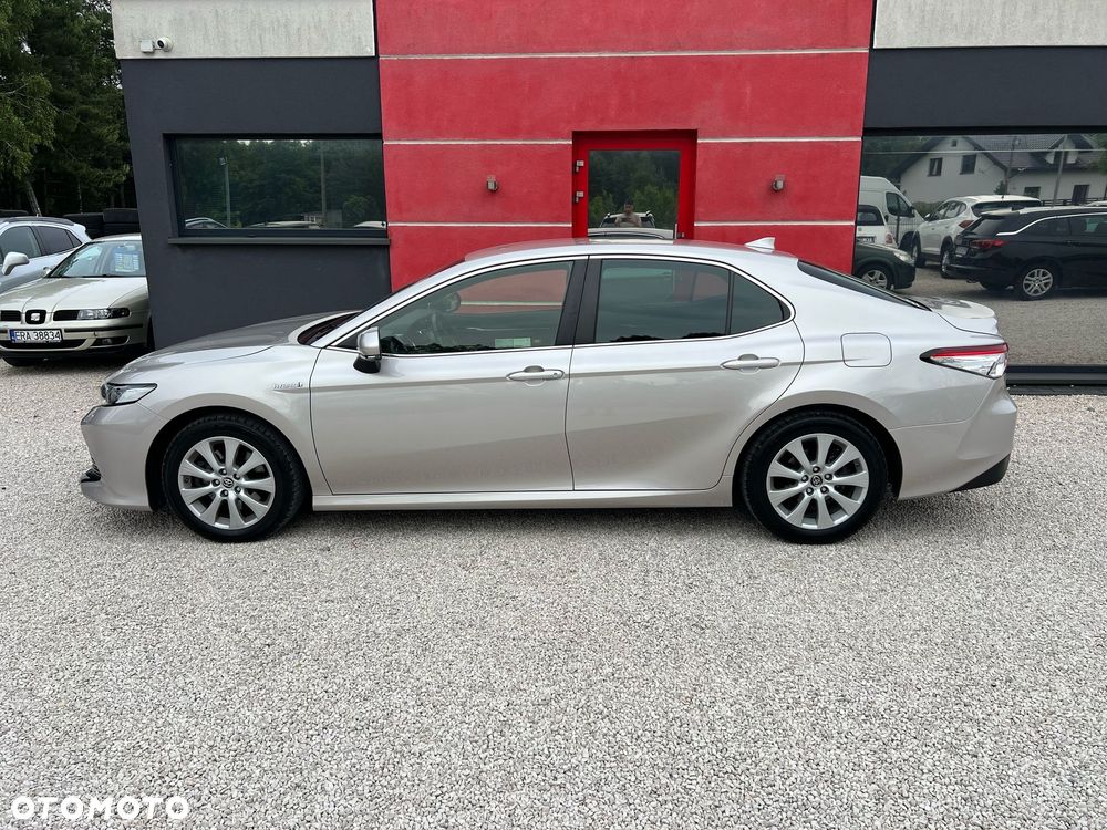Toyota Camry 2.5 Hybrid Comfort CVT - 10