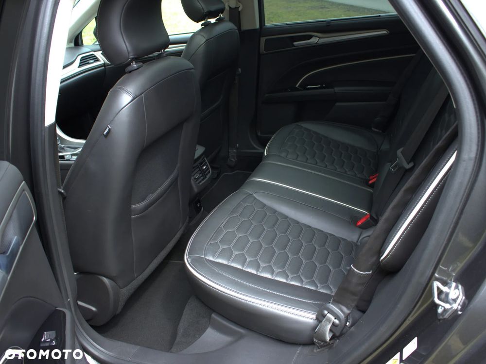 Ford Mondeo SW TDCi Bi-Turbo PowerShift-Aut Vignale - 18