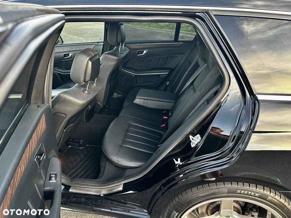 Mercedes-Benz Klasa E - 20