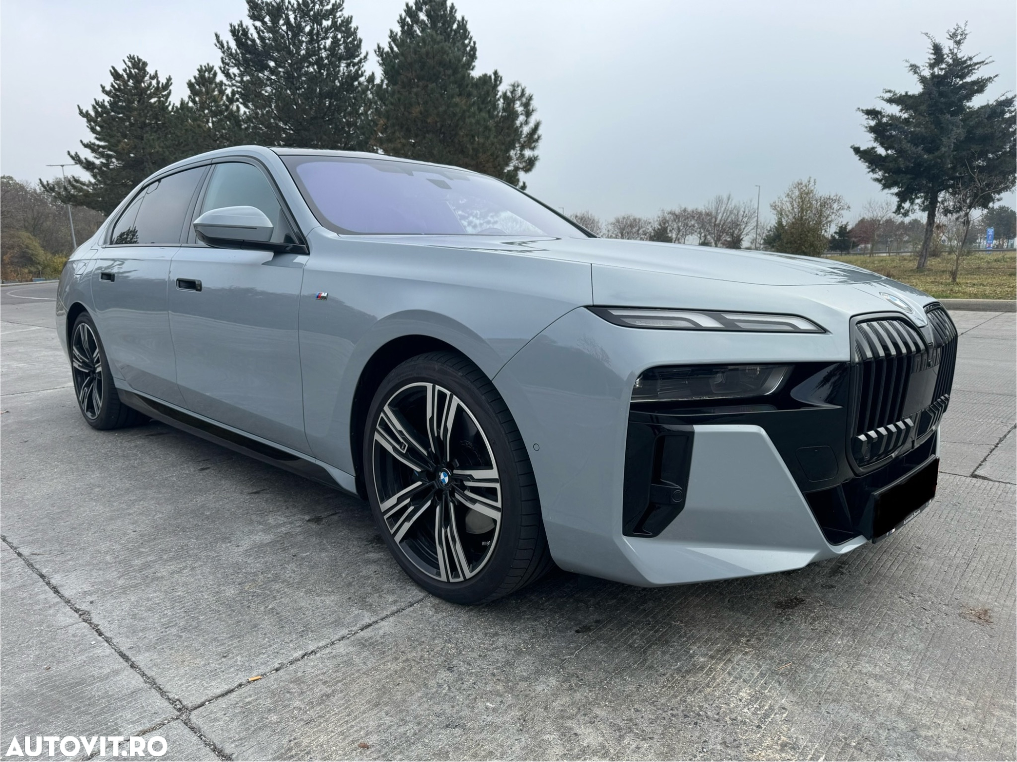 BMW Seria 7 740d xDrive MHEV - 4