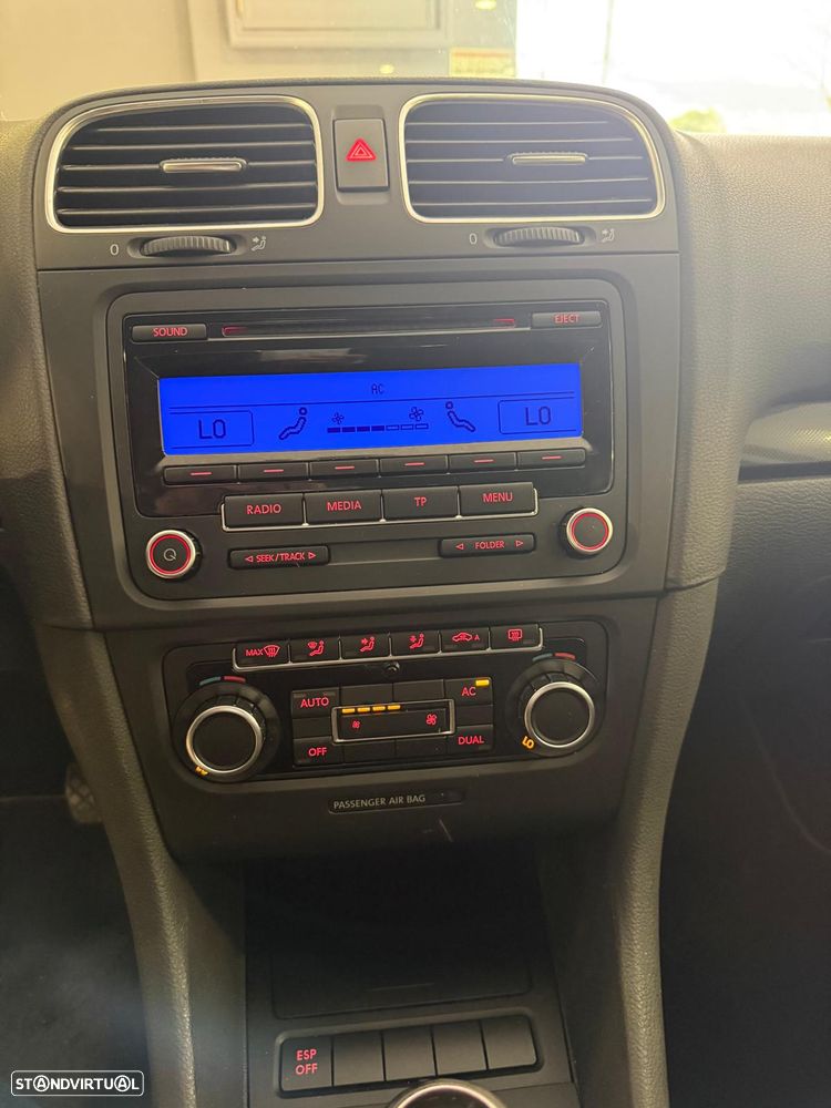 VW Golf 1.6 TDi Confortline - 10