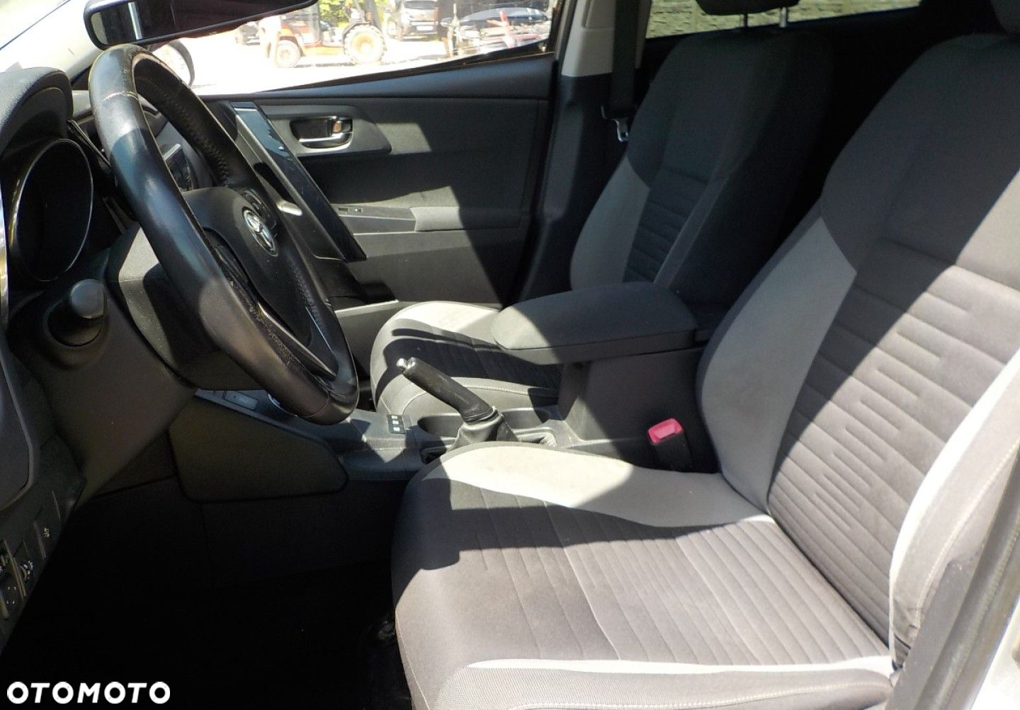 Toyota Auris - 21