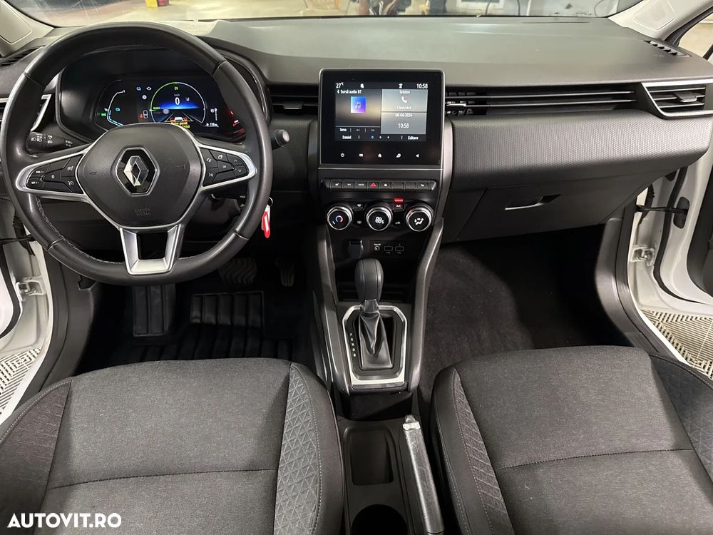 Renault Clio - 10
