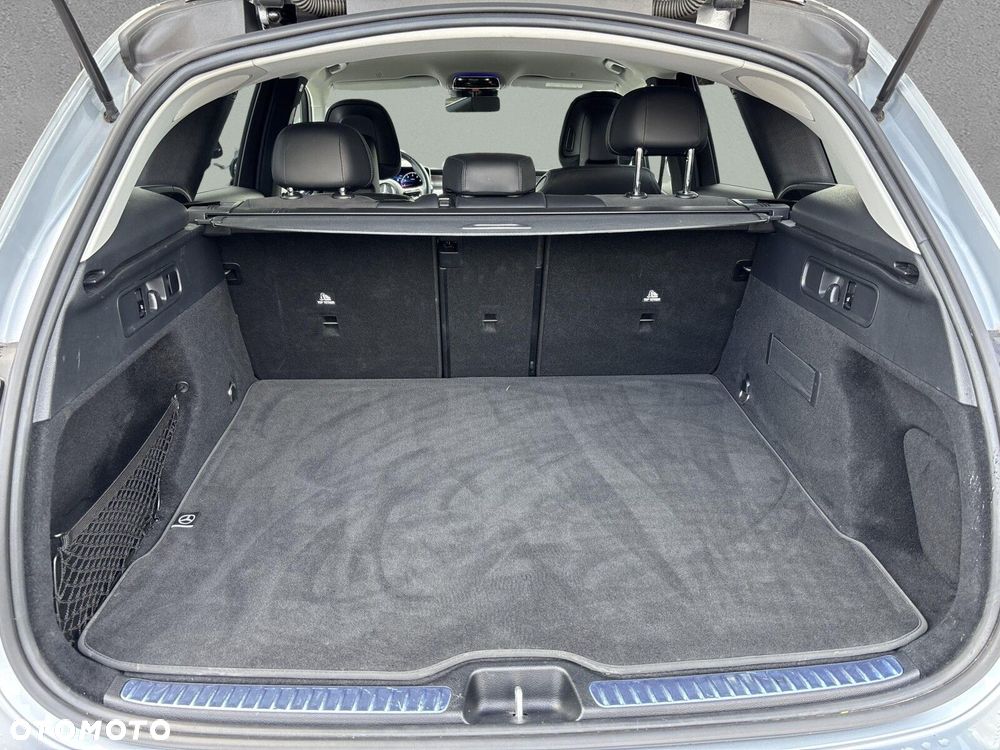 Mercedes-Benz GLC - 26