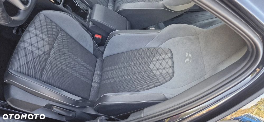 Volkswagen Golf 2.0 TDI SCR DSG R-Line - 8