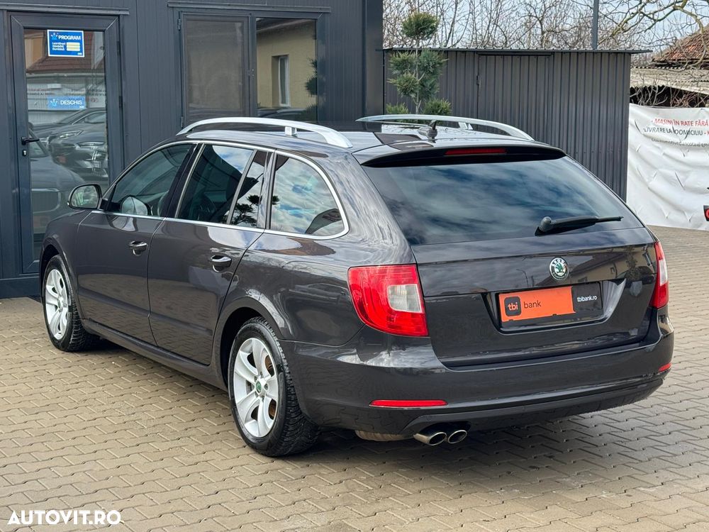 Skoda Superb 2.0 TDI FAMILY - 6