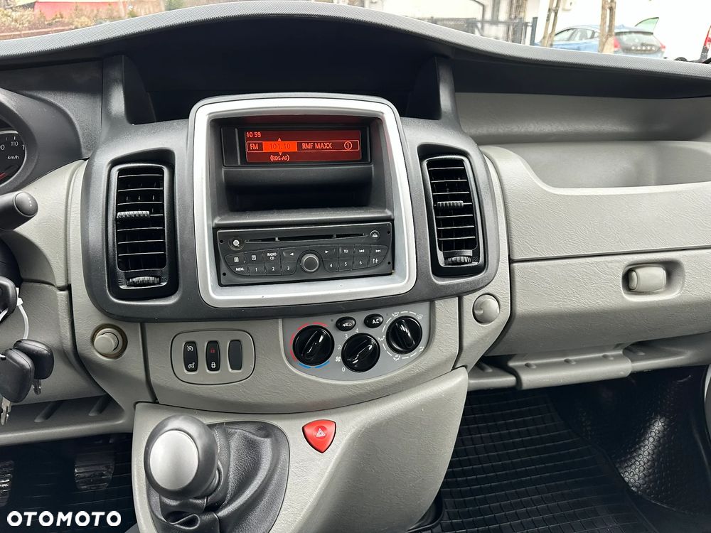 Renault Trafic - 8