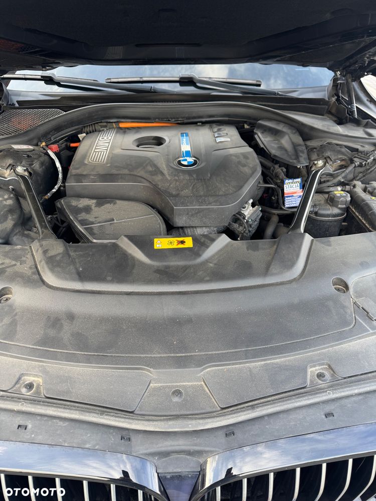 BMW Seria 7 - 16