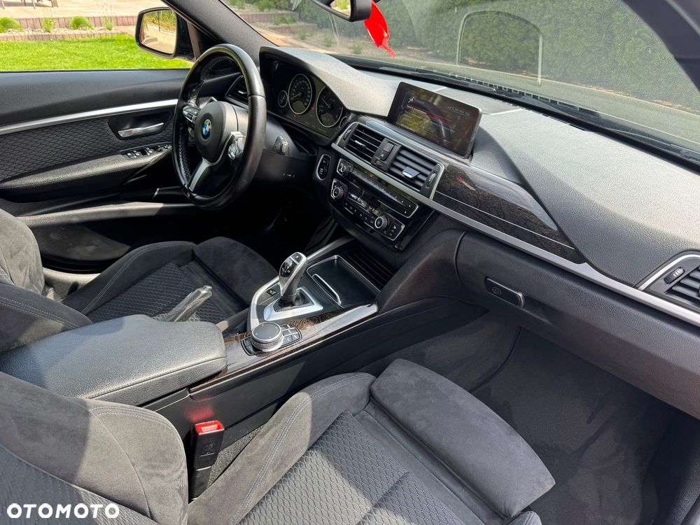 BMW Seria 3 320d xDrive Edition M Sport Shadow - 7