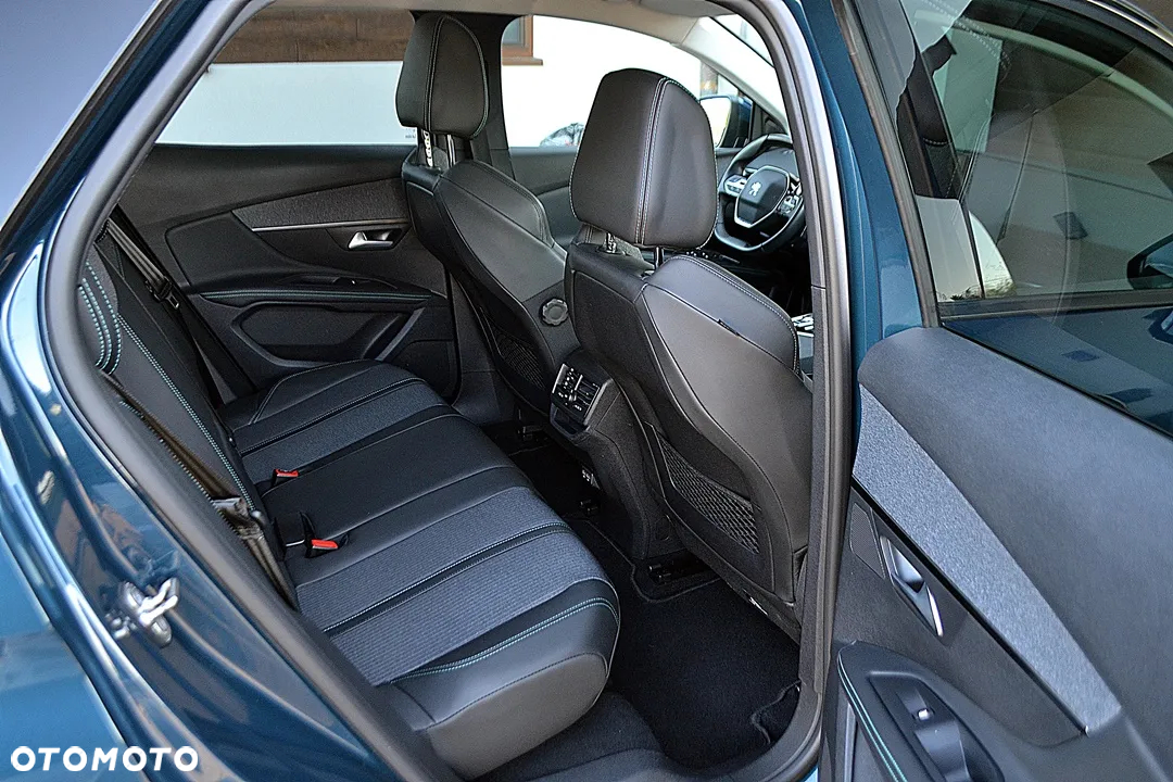 Peugeot 3008 BlueHDi 130 Stop & Start EAT8 Allure - 22