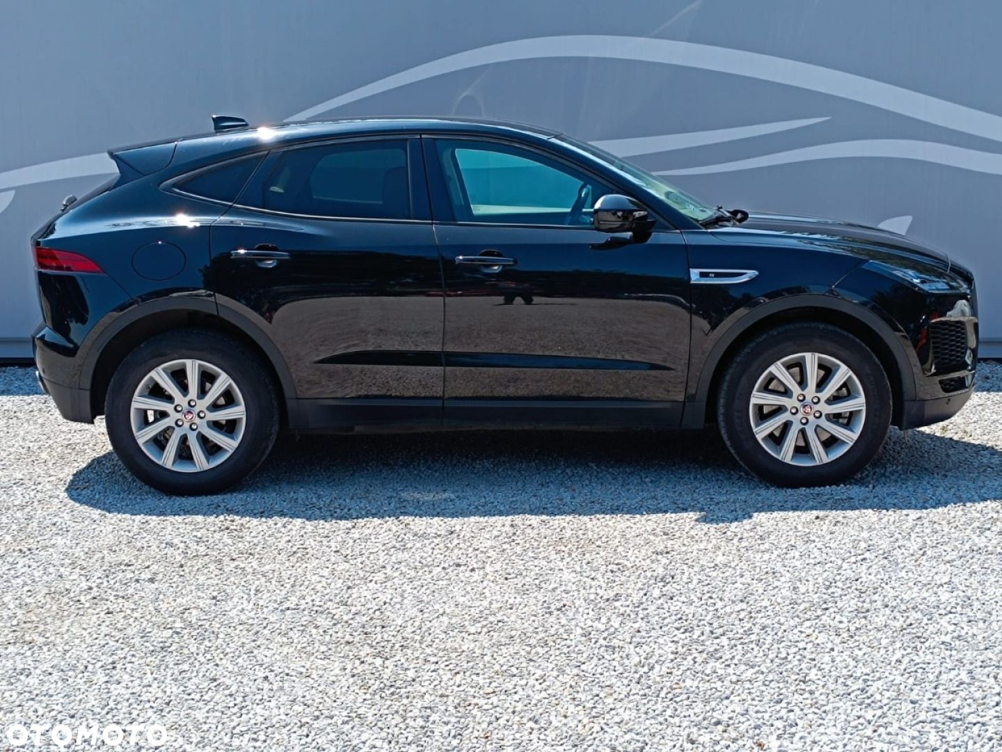 Jaguar E-Pace - 16